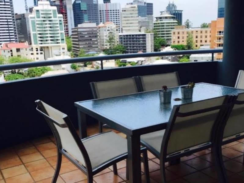 The Sedgebrook On Leichhardt Aparthotel Brisbane Exterior photo