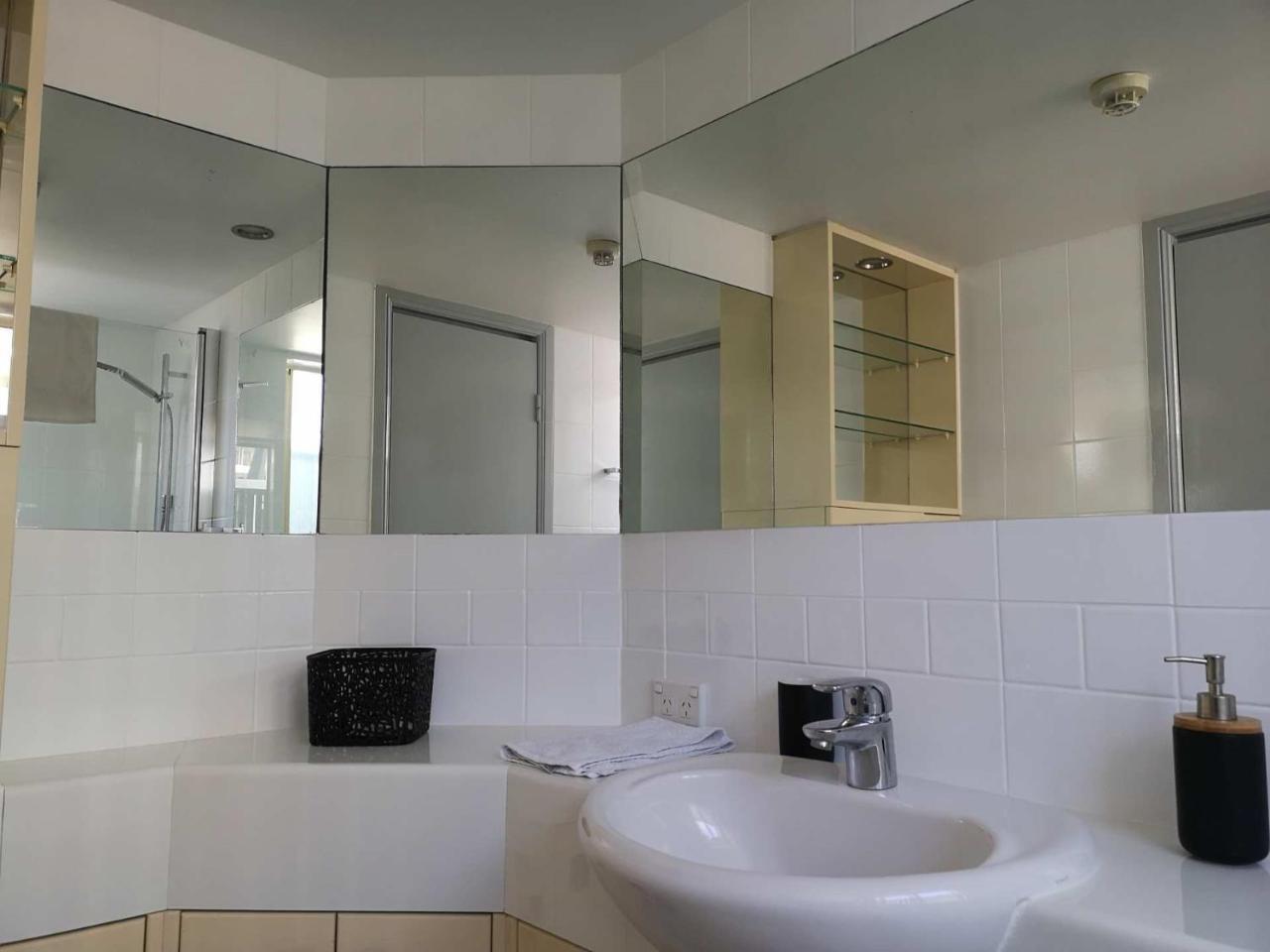 The Sedgebrook On Leichhardt Aparthotel Brisbane Exterior photo